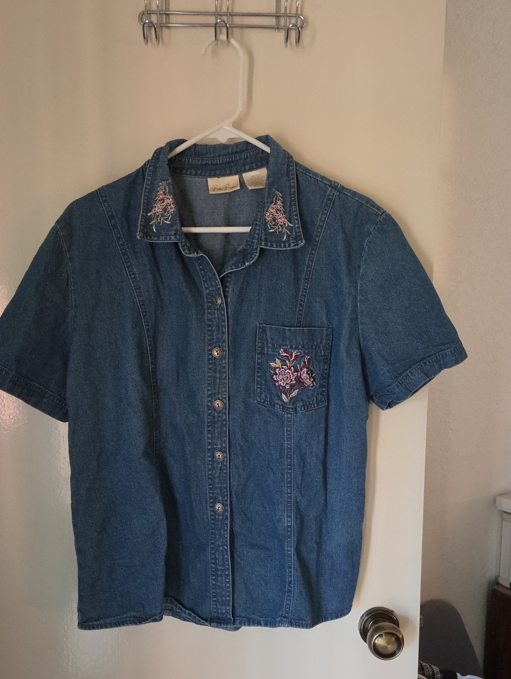Bobbie Brooks Blue Denim Short-Sleeve Button-Front Shirt with Floral Embroidery